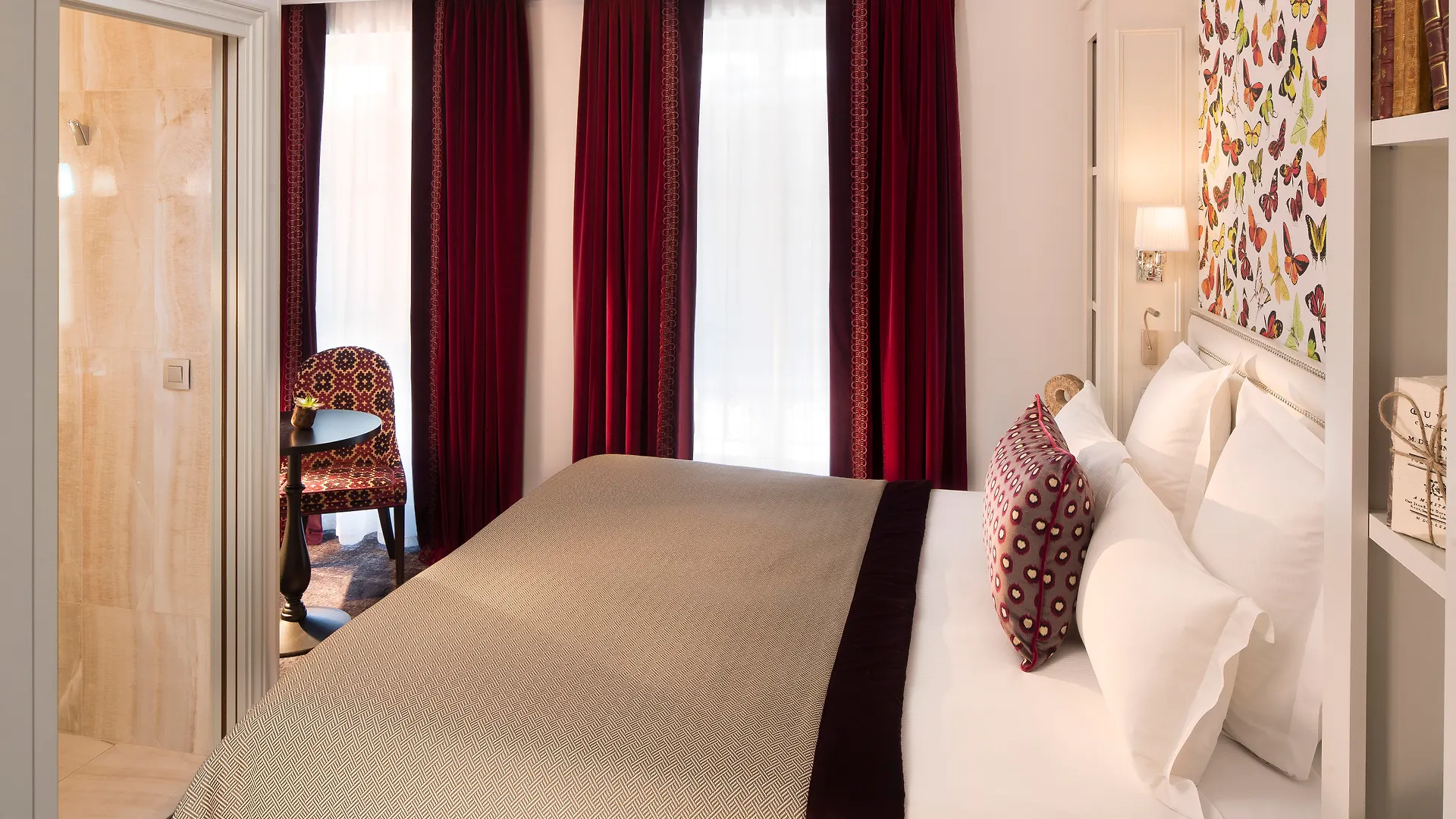 Monge Hotel Paris