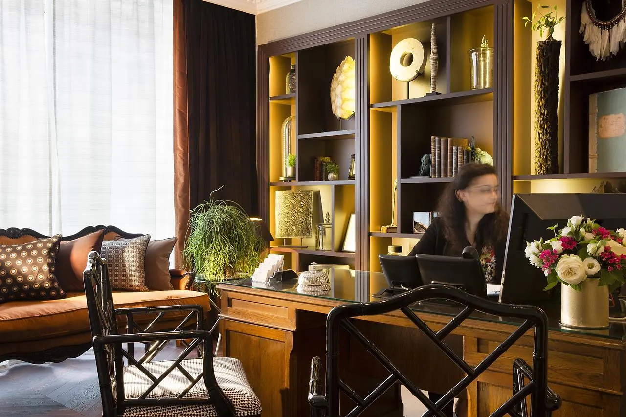 Hotel Monge 4*